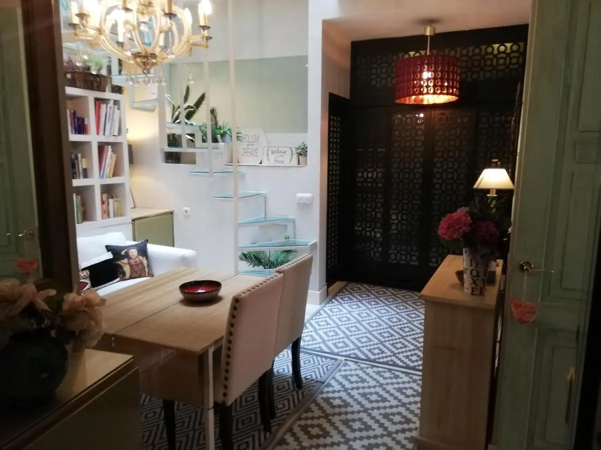 Duplex And Terrace Overlooking Giralda Seville 0*,